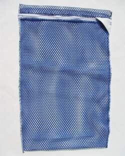 Wäschenetz 30 x 40 cm blau